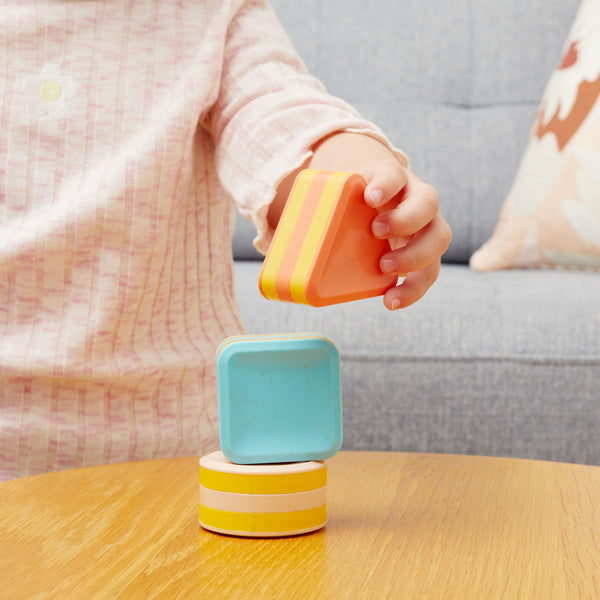 SHAPE SHAKERS