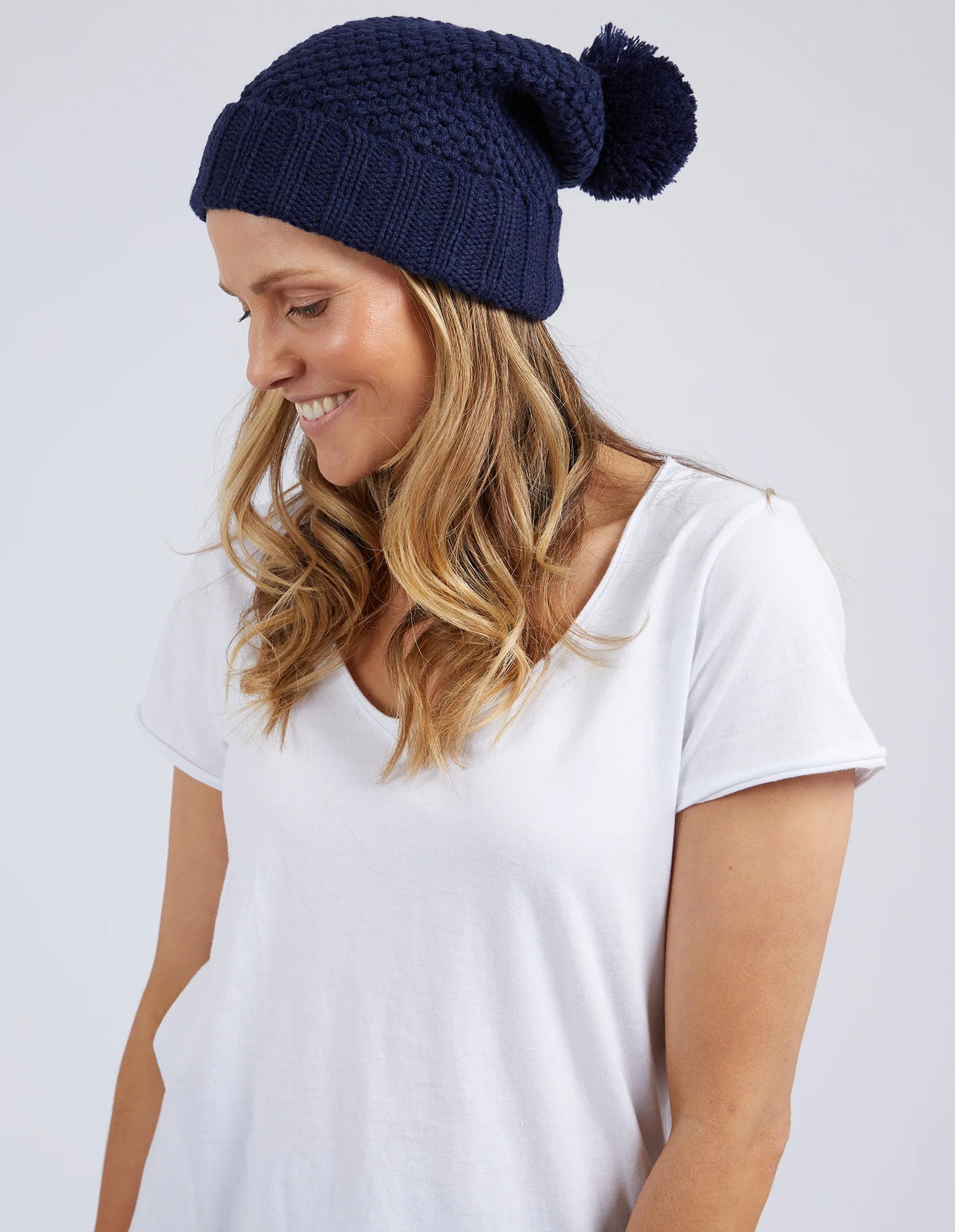 ELM BERRY BEANIE - NAVY